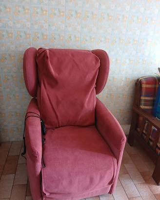 Poltrona Alzapersona per Anziani