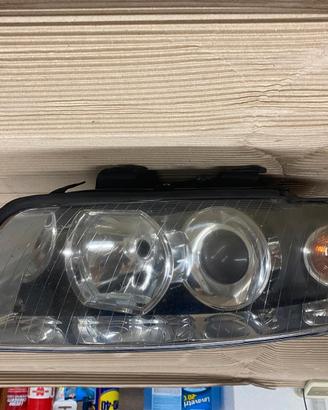 Fanale Anteriore sinistro Audi A4 b6 avant 2003