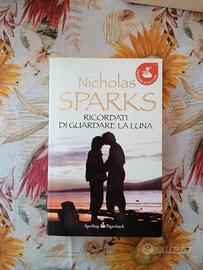 Romanzo: Ricordati di guardare la luna