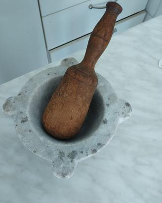 mortaio in marmo 