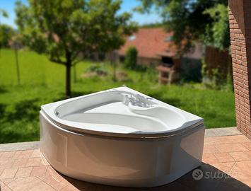 Vasca da bagno angolare