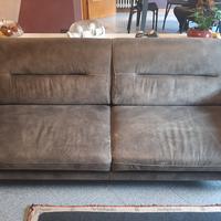 divano in pelle di Mantellassi 1926