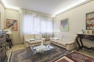 Appartamento 3 camere da letto si contesto signori