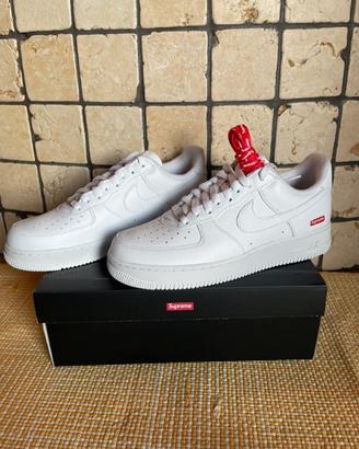 Sneakers Supreme x Nike Air Force 1 Low 38