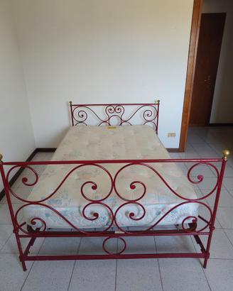 Letto in ferro con materasso