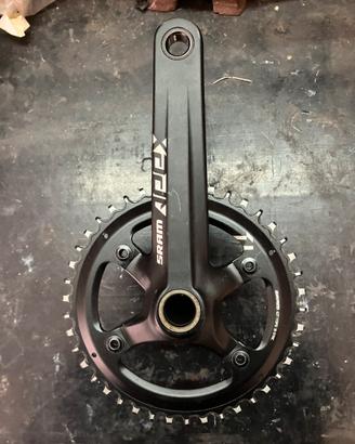 Guarnitura gravel sram