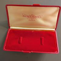 Baume & Mercier Watch Box in pelle rossa 