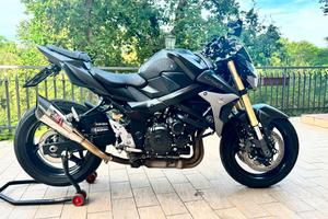 Suzuki GSR 750 2016
