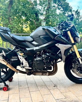 Suzuki GSR 750 2016