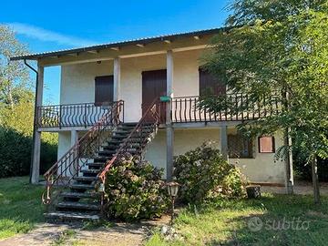 Spaziosa villetta 300mq con Giardino