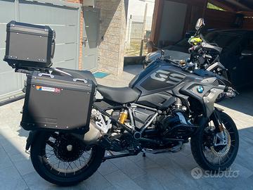 Splendida bmw r1250gs ultimate edtion