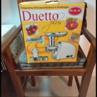 tritacarne passapomodoro e grattugia