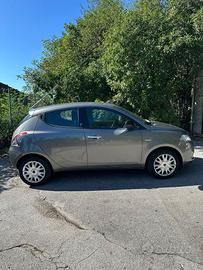 Lancia Ypsilon 2012