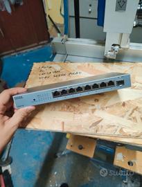 Switch Zyxel XMG-108