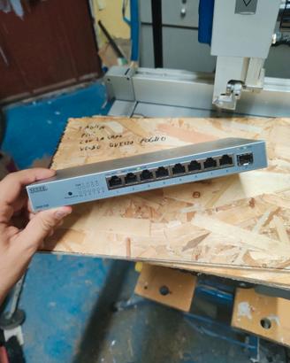 Switch Zyxel XMG-108