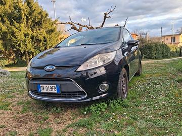 ford fiesta  GPL 