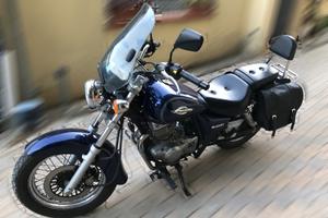 Suzuki GZ Marauder 250 - 2004