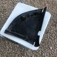 Triangolo sinistro sotto fendinebbia Peugeot 406