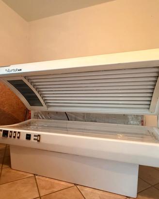 lettino abbronzante professionale 