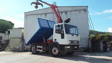 Camion gru ribaltabile