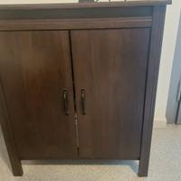 Mobile in legno massiccio