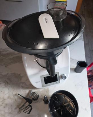 Bimby TM5 Vorwerk completo di accessori e extra