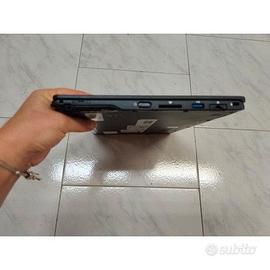 FUJITSU U939X TOUCH 8GB/256 i5-8365U - Informatica In vendita a Roma