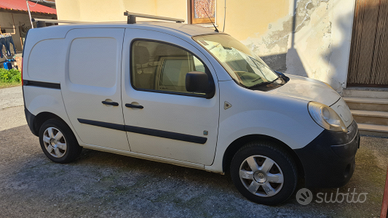 Renault kangoo z.e. 2012