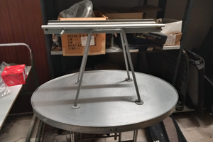 Cavalletto espositore motore fuoribordo