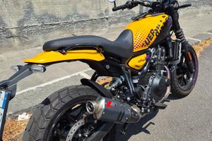 Royal Enfield Guerrilla 450 2026 - pari al nuovo