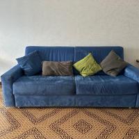 Divano letto in simil camoscio blu