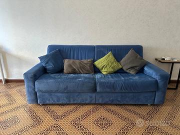 Divano letto in simil camoscio blu