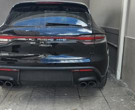 PORSCHE Macan - 2022
