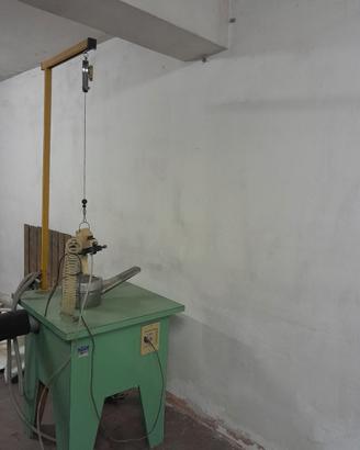Tavolo smacchiatore con aspiratore