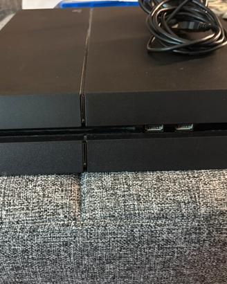 Play Station 4 da 1TB + joystick originale
