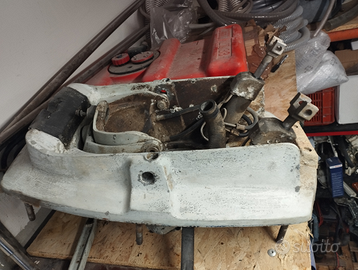 Campana volvo con pompa e pistoni