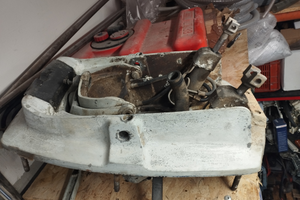 Campana volvo con pompa e pistoni