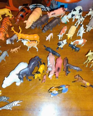 Animaletti in plastica rigida