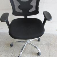 Poltrona ufficio ergonomica girevole