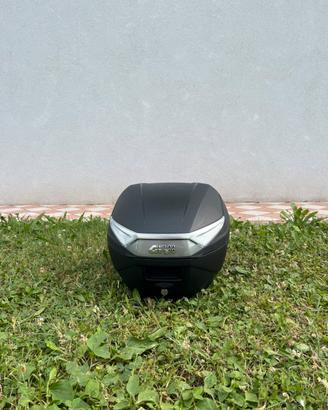 BAULETTO GIVI B30 MONOLOCK 30L, chiavi e piastra