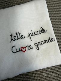 T shirt tette piccole cuore grande