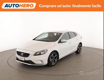 VOLVO V40 MT48312