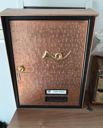 Cassetta postale in ottone