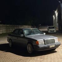 1992 Mercedes-Benz 300e-24v MANUALE