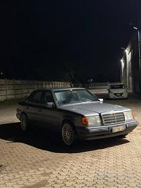 1992 Mercedes-Benz 300e-24v MANUALE