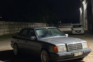 1992 Mercedes-Benz 300e-24v MANUALE