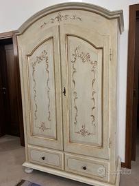 Armadio bianco provenzale
