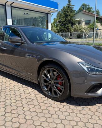 Maserati Ghibli L4 330 CV MHEV Gransport