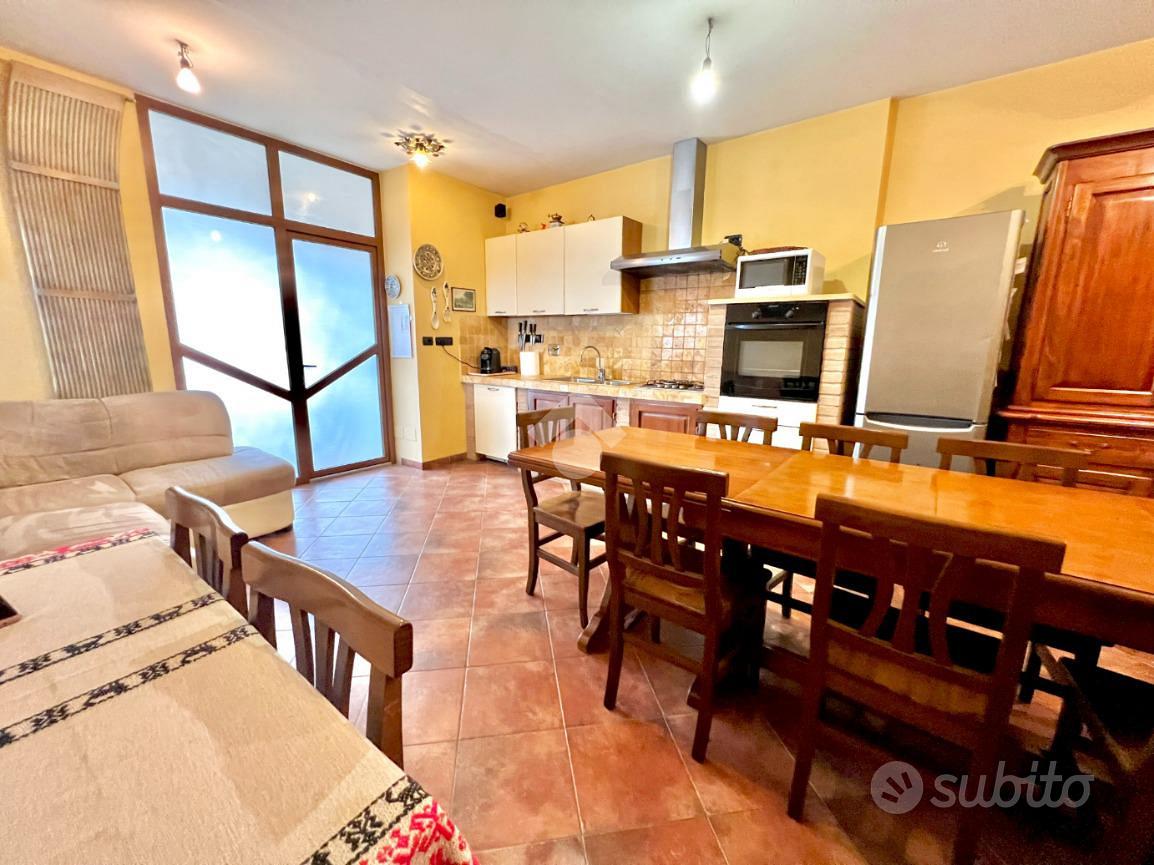 VILLA SINGOLA A ALBUGNANO - Vista 4
