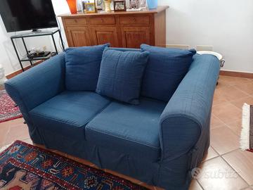 Divano a 2 posti